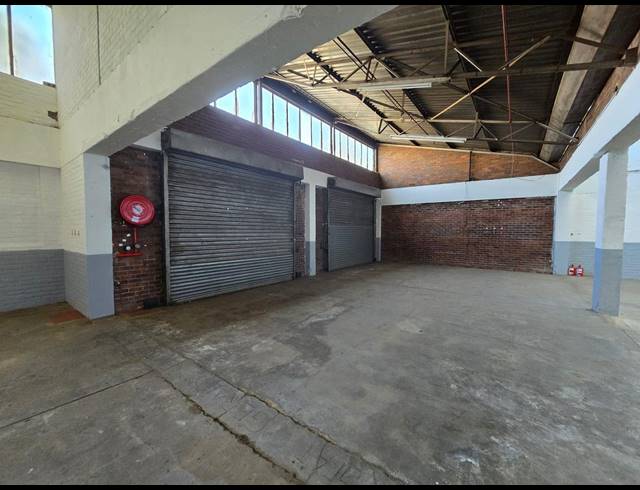 3,762M² WAREHOUSE TO LET IN BENROSE